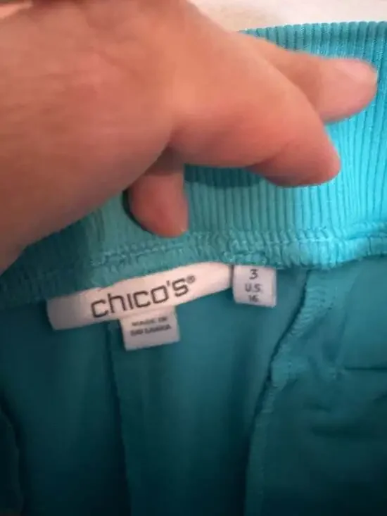 Chico's Zenergy Blue Ruched Ankle Pull On Crop Pants Size 3 US 16 - Picture 2 of 5